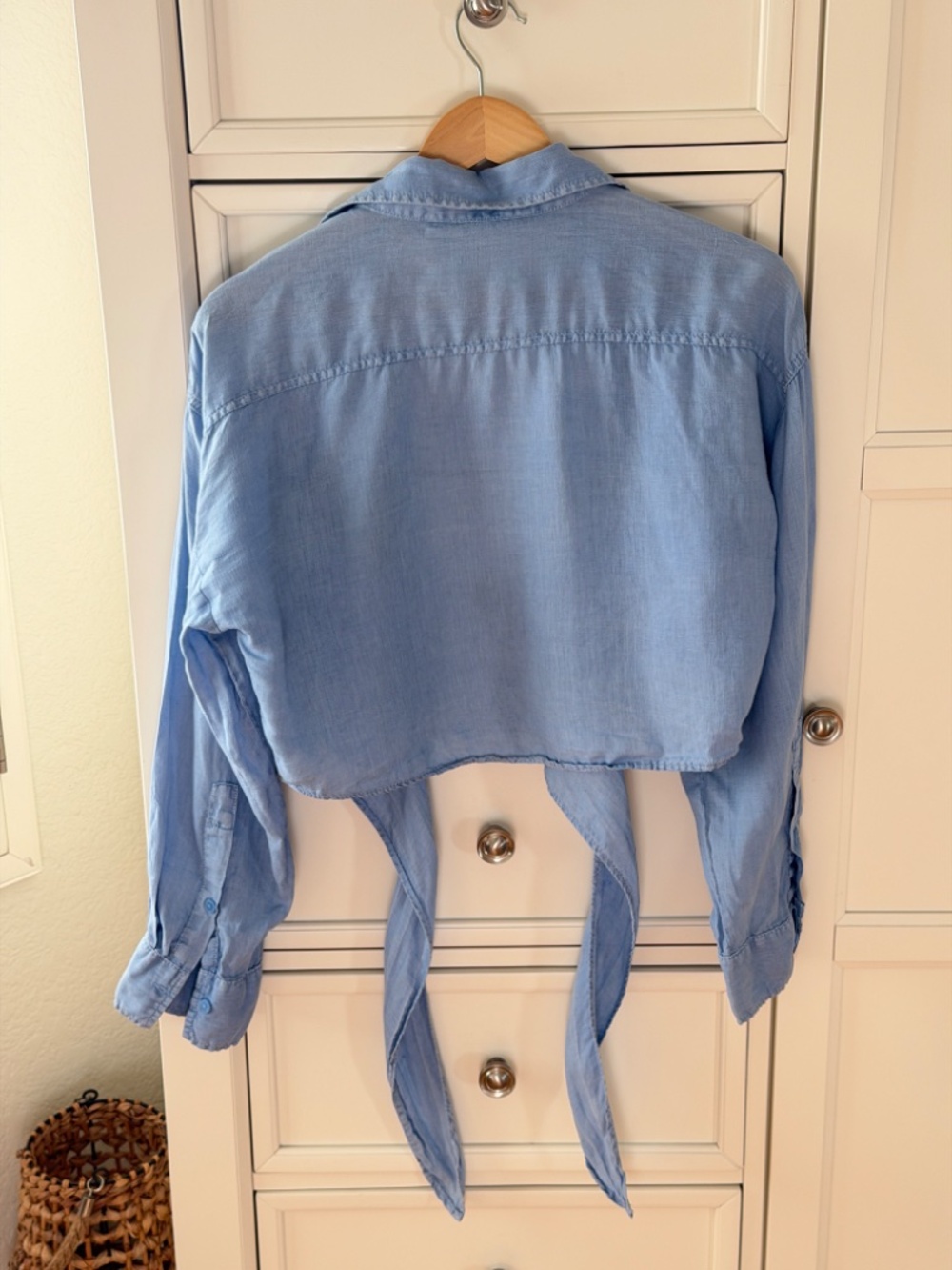 ZARA~100% Linen Light Blue Collared Cropped Top~Front Tie~Long Sleeves~Size XS - Picture 10 of 10